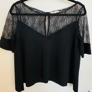 Zara Black Flowy Lace Sleeve Crop Top